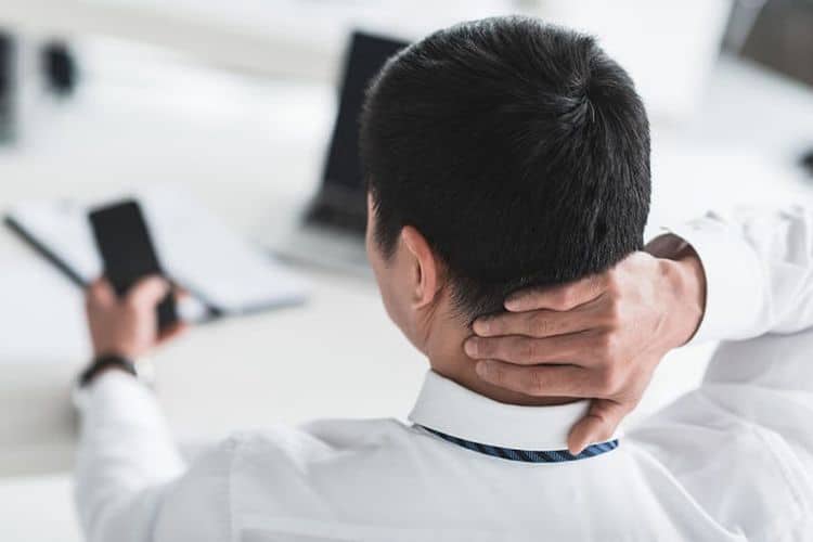 saraf kejepit leher akibat penggunaan gadget