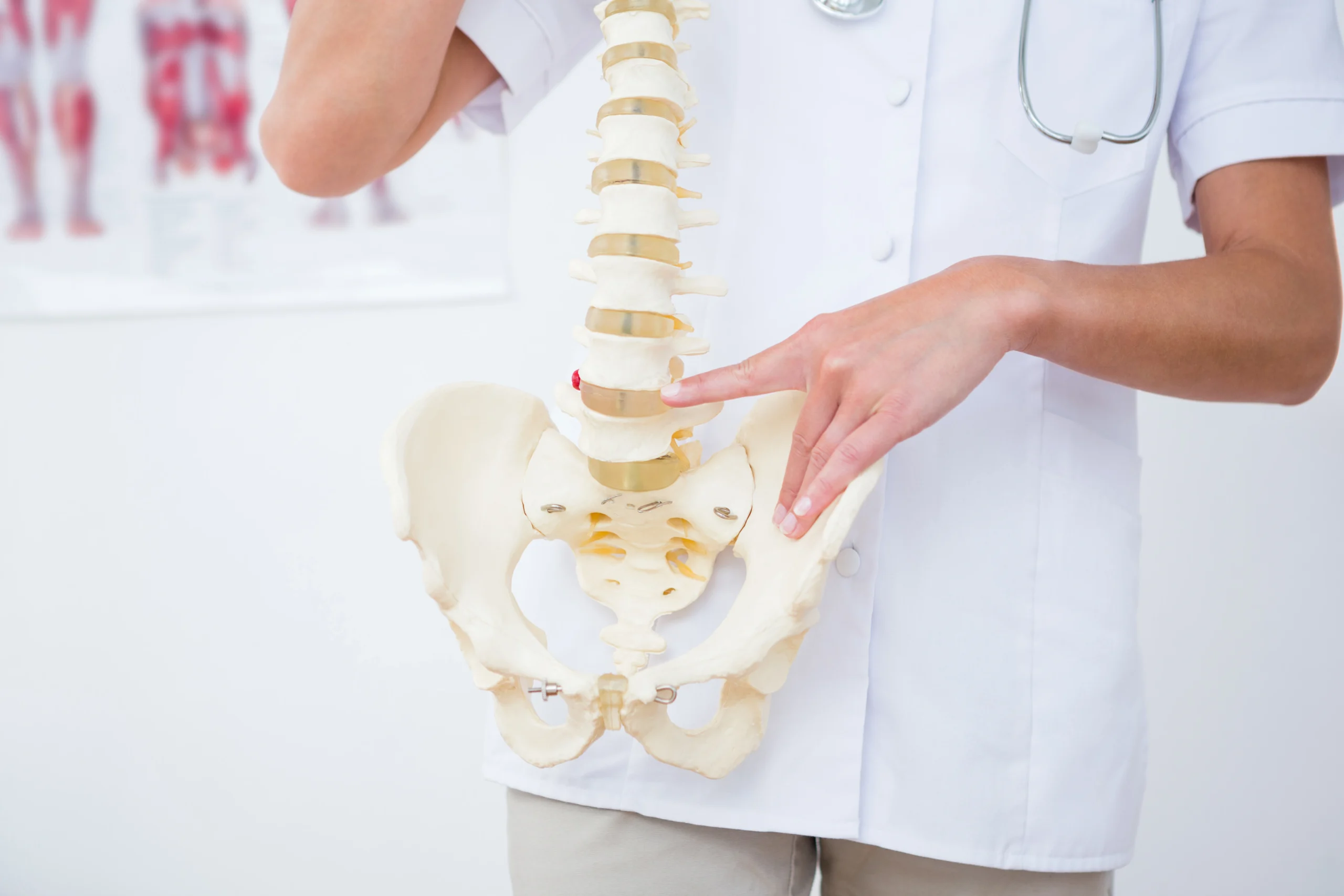 Apakah Patah Tulang Belakang Bisa Sembuh - Lamina Pain and Spine Center