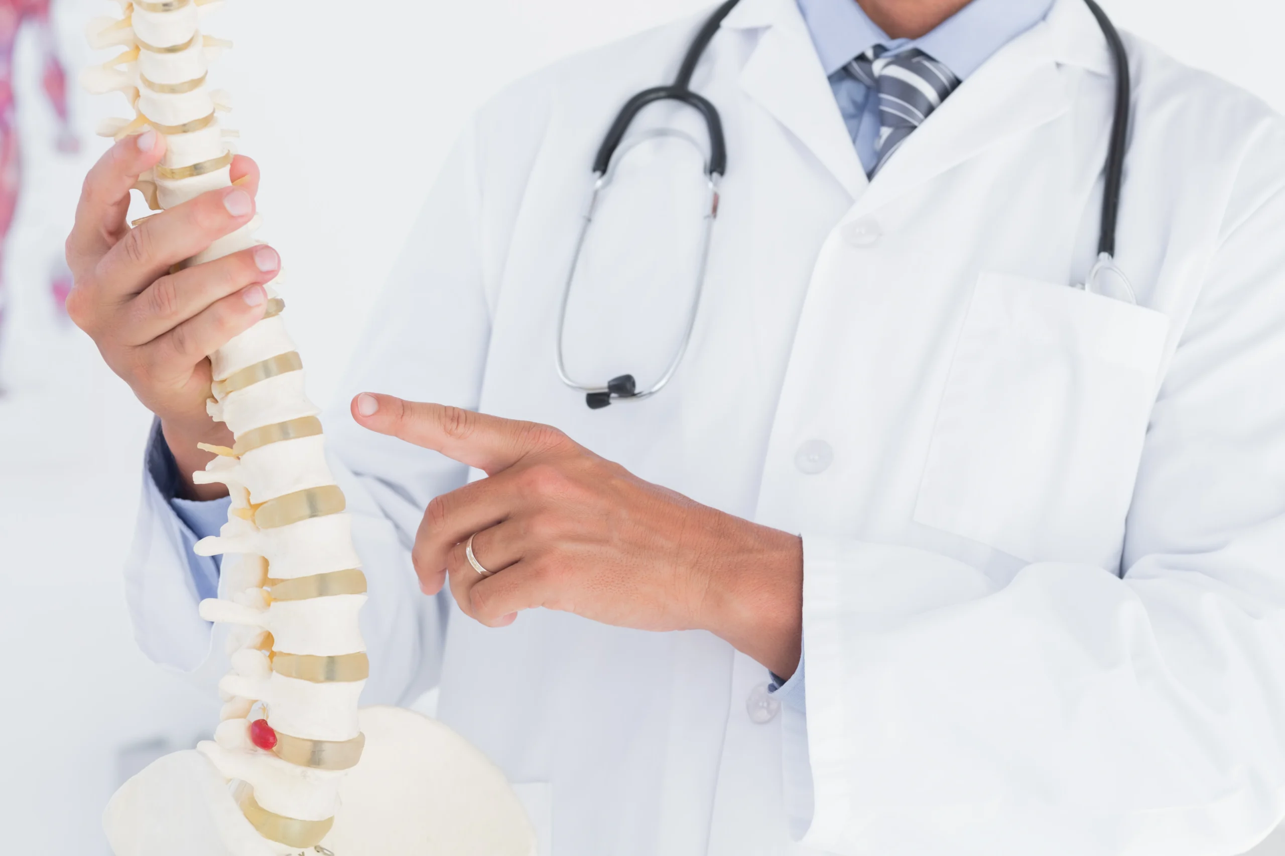 Penanganan Patah Tulang Belakang dengan Kyphoplasty - Lamina Pain and Spine Center